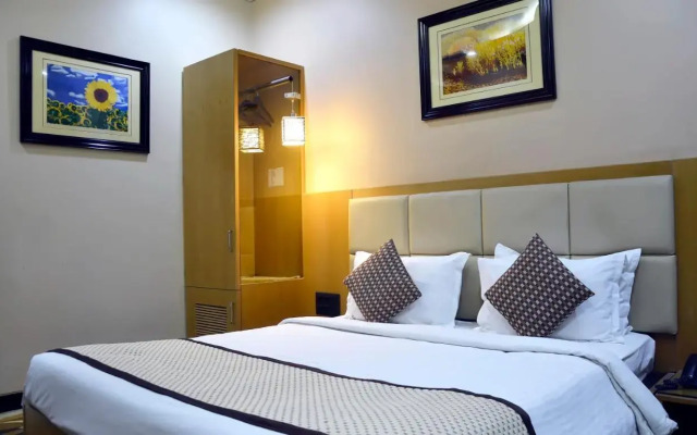 Hotel Surya Executive