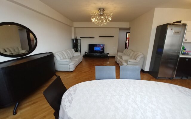 Apartment with Caspian Sea and F1 view