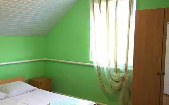 Guest House on Pravoslavnaya 20 B