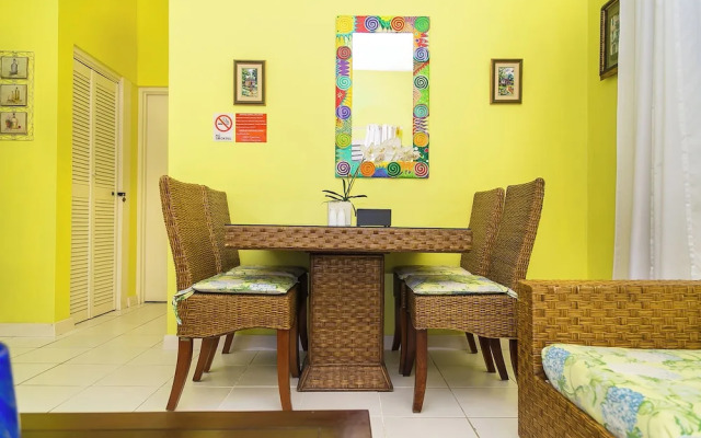 Silver Palms Charming 1BR Private Beach and Pool