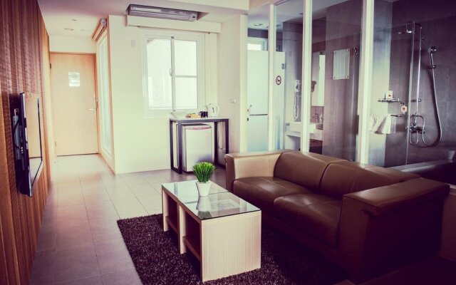 Sasa Nor Lamour B & B