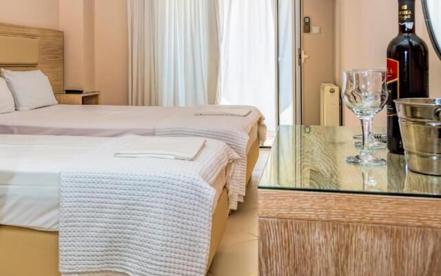 LE MONDE Apartments