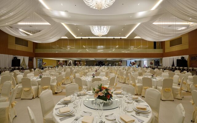 Henann Resort Alona Beach