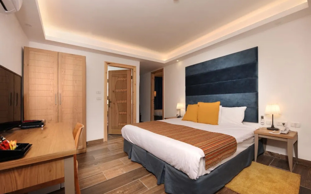 Boutique Hotel by Tzukim