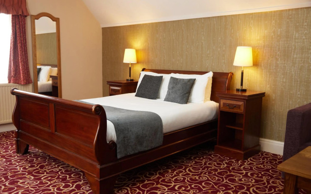 The Fieldhead Hotel by Greene King Inns