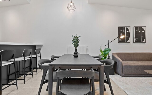 Charming Clausen Getaway Serene ID209