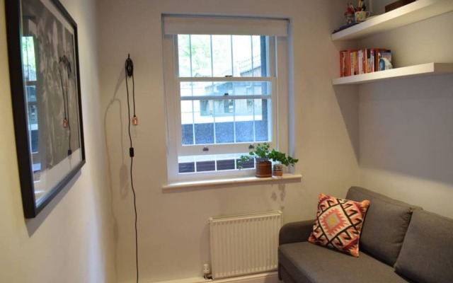 Charming 2 Bedroom Flat In Balham