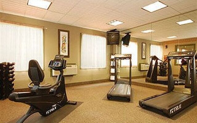 Ramada Des Moines Airport