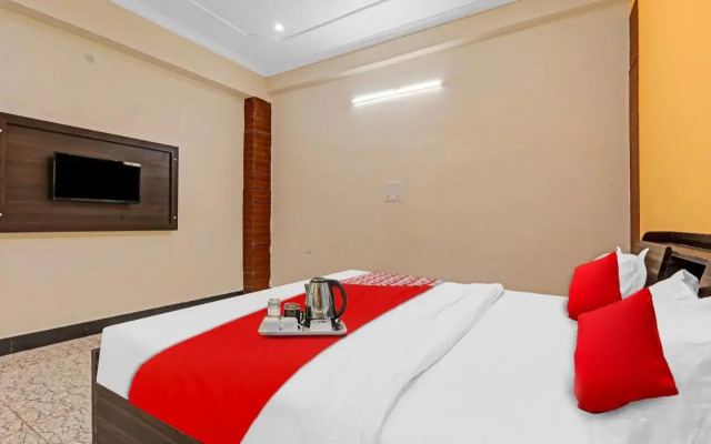 Oyo Flagship 70327 Hotel Manu Grand