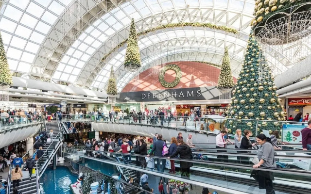 Central Dublin 2-bed Apartment -sleeps 5 & Parking