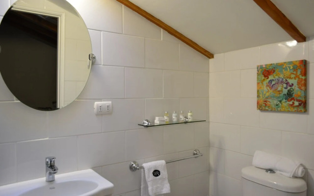 Wood Residence Hotel Boutique