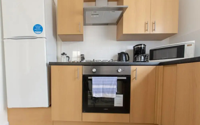 Lux Apartments 4 Bedroom House Sutcliffe