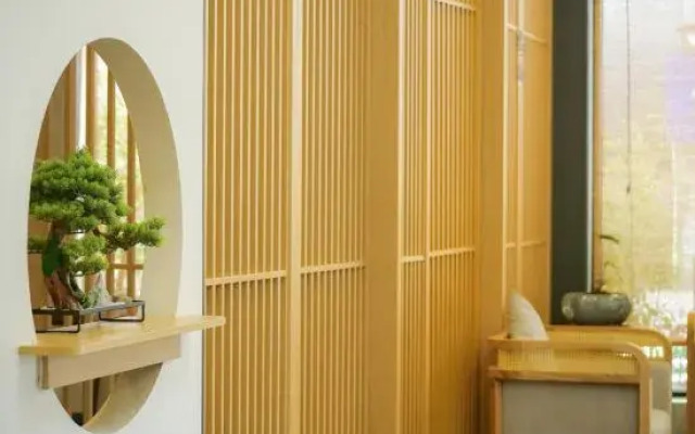 G Joyful Chujian Hotel (Mengzi Station)