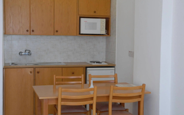 Maistros Hotel Apartments