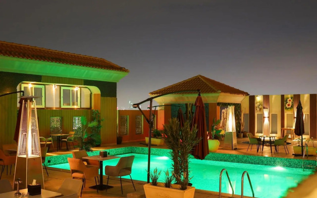 Eliana Hotel