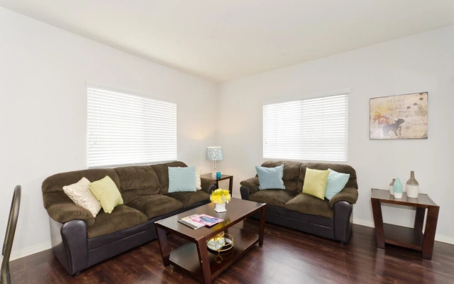 LA006 3 Bedroom Apartment By Senstay