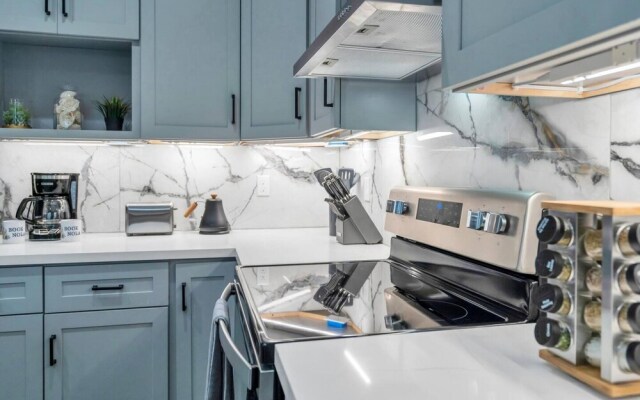 Maison Bleue Luxe Nola Living