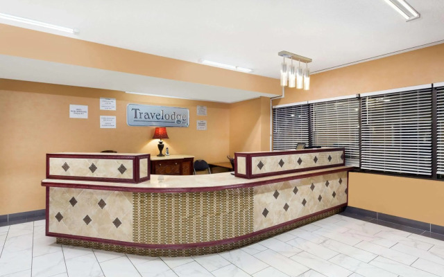 Travelodge by Wyndham Reno Downtown
