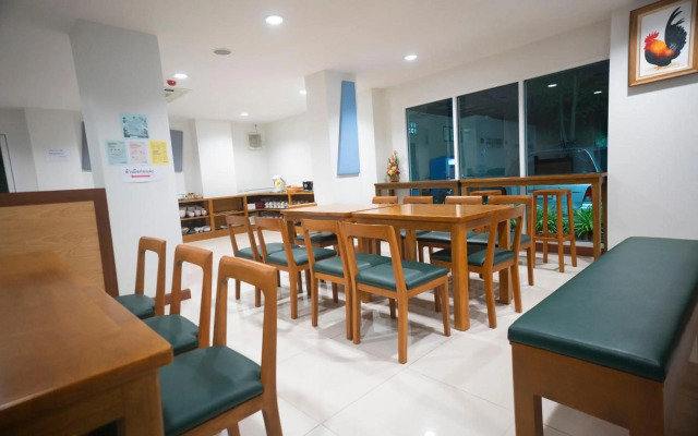 The Willing Hotel and Residence