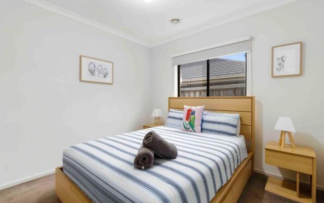 Corymbia Barwon Heads Modern Family Getaway!