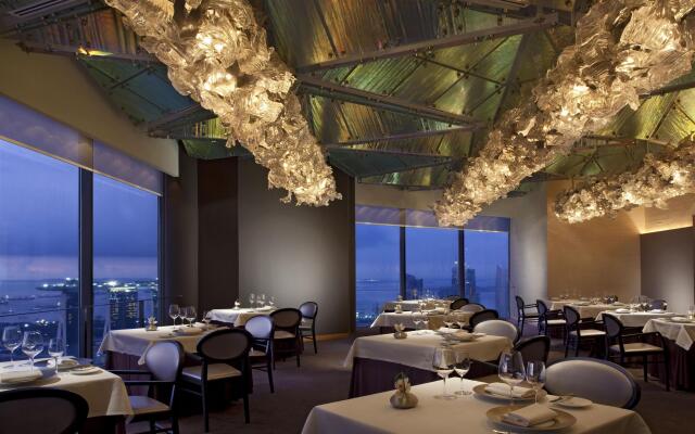 Swissotel The Stamford, Singapore