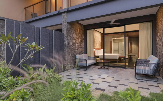 Hilton Hyderabad Genome Valley Resort & Spa