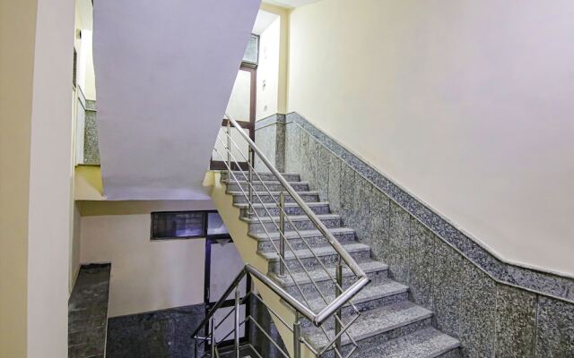 FabHotel Ashok Vihar