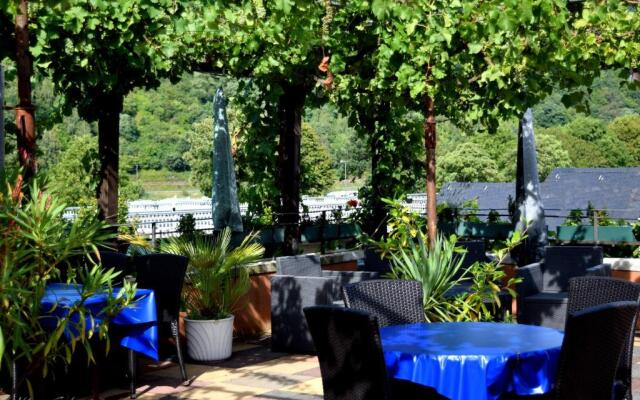 Mosel-Weinhotel-Steffensberg