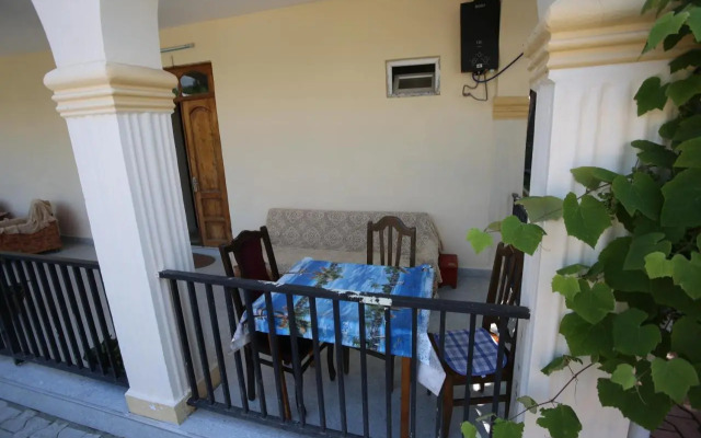Talo's Guest House