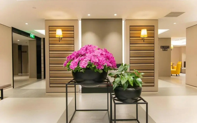 Homeinn Plus (Beijing Zhongguancun East Road)