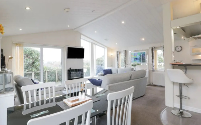 Oyster Bay Lodge
