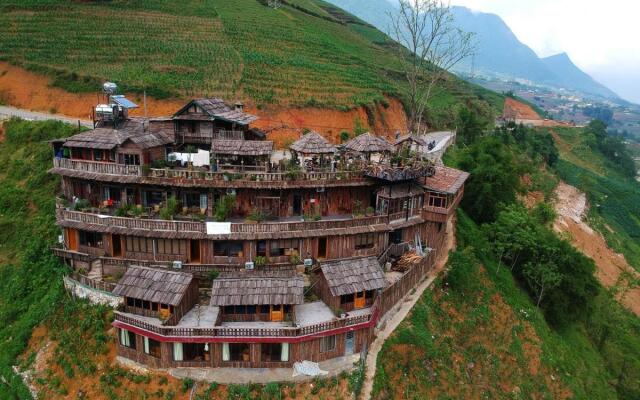 Muong Hoa River View Homestay