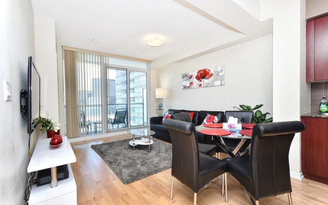 Applewood Suites - 3 BDRM Ent. District