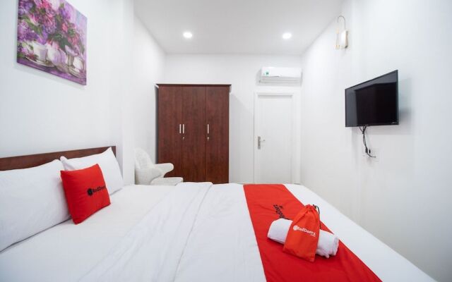 Reddoorz @ Le Van Sy Street 3