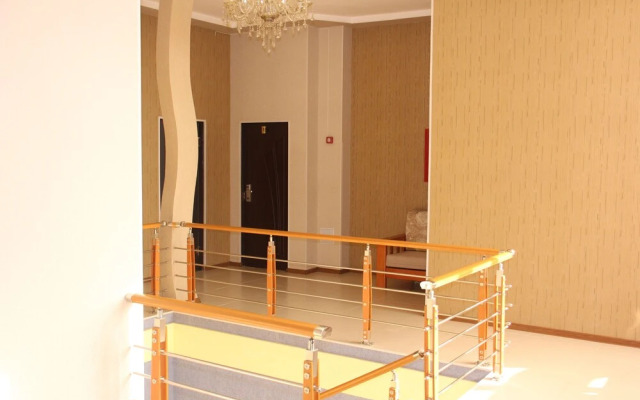 Dior Hotel