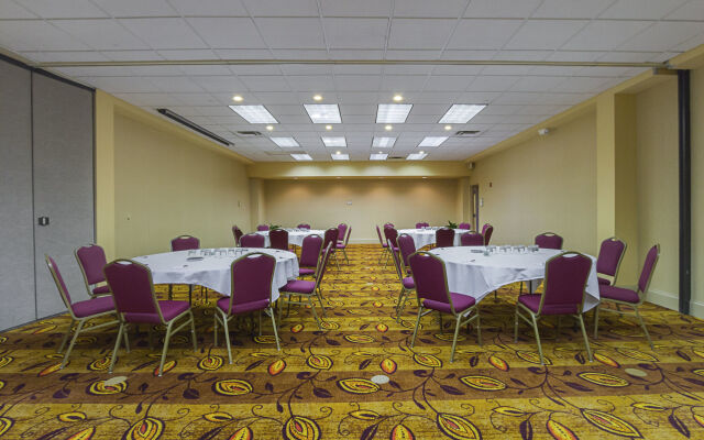 Quail Hollow Resort - A Trademark Collection Hotel