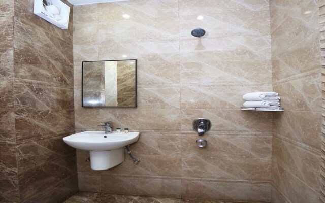 OYO 9816 Hotel Neelkanth