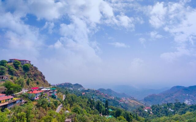 Oyo 13894 Home Skyline Homestay Near Picture Palace