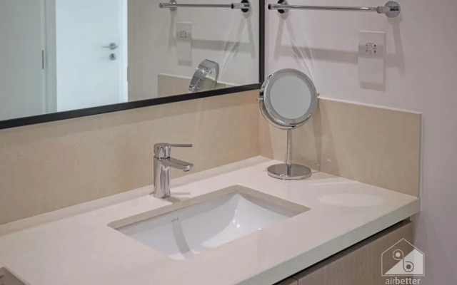 Burj Crown Luxurious 3bedroom Balcony