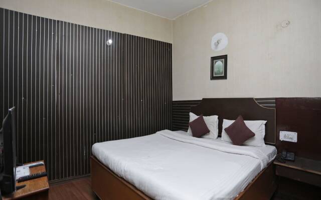 OYO 13691 Home River View 1BHK vashisht Manali