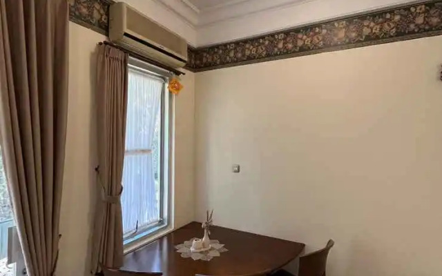 Inez Apartment Unit 1