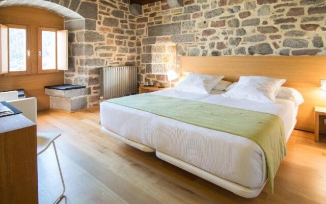 Hotel Rural Torre de Uriz