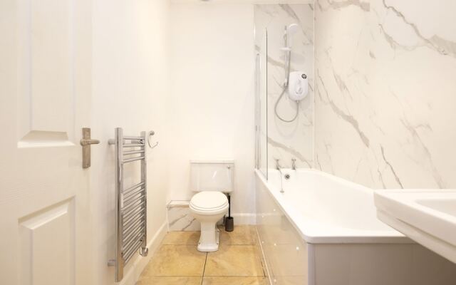 JOIVY Glamorous1-Bed Flat Overlooking Grassmarket