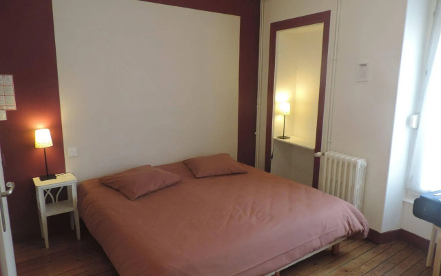 Select Hotel