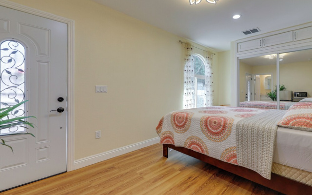 South Bay Sweet Spot! Extended-stay Studio