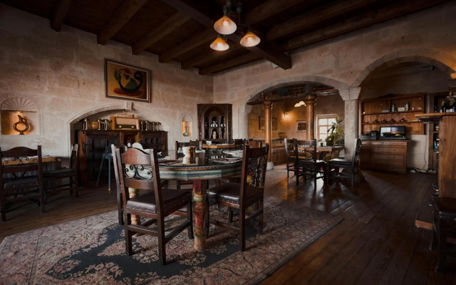 Sultan Cave Suites