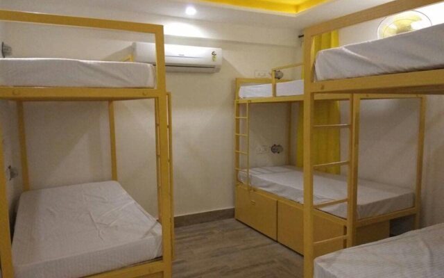 Mosutache Agra - Hostel