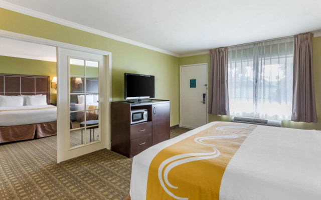 The Buena Park Hotel & Suites