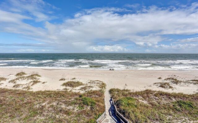 Coastal Condo with Ocean Viewing Pleasure by RedAwning