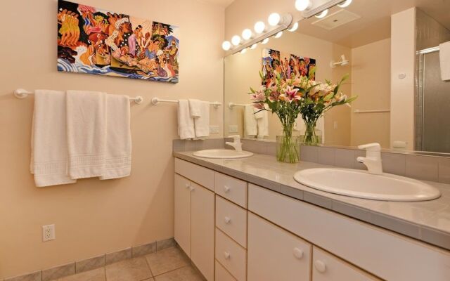 Kaanapali Royal N 102 by RedAwning